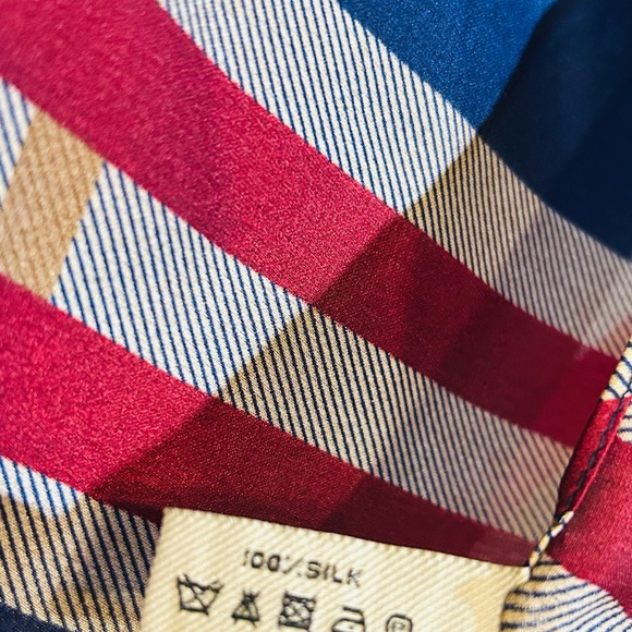 Burberry Montage Print Silk Scarf wEquestrian Knight Design&Icon Stripe - Picture 6 of 6